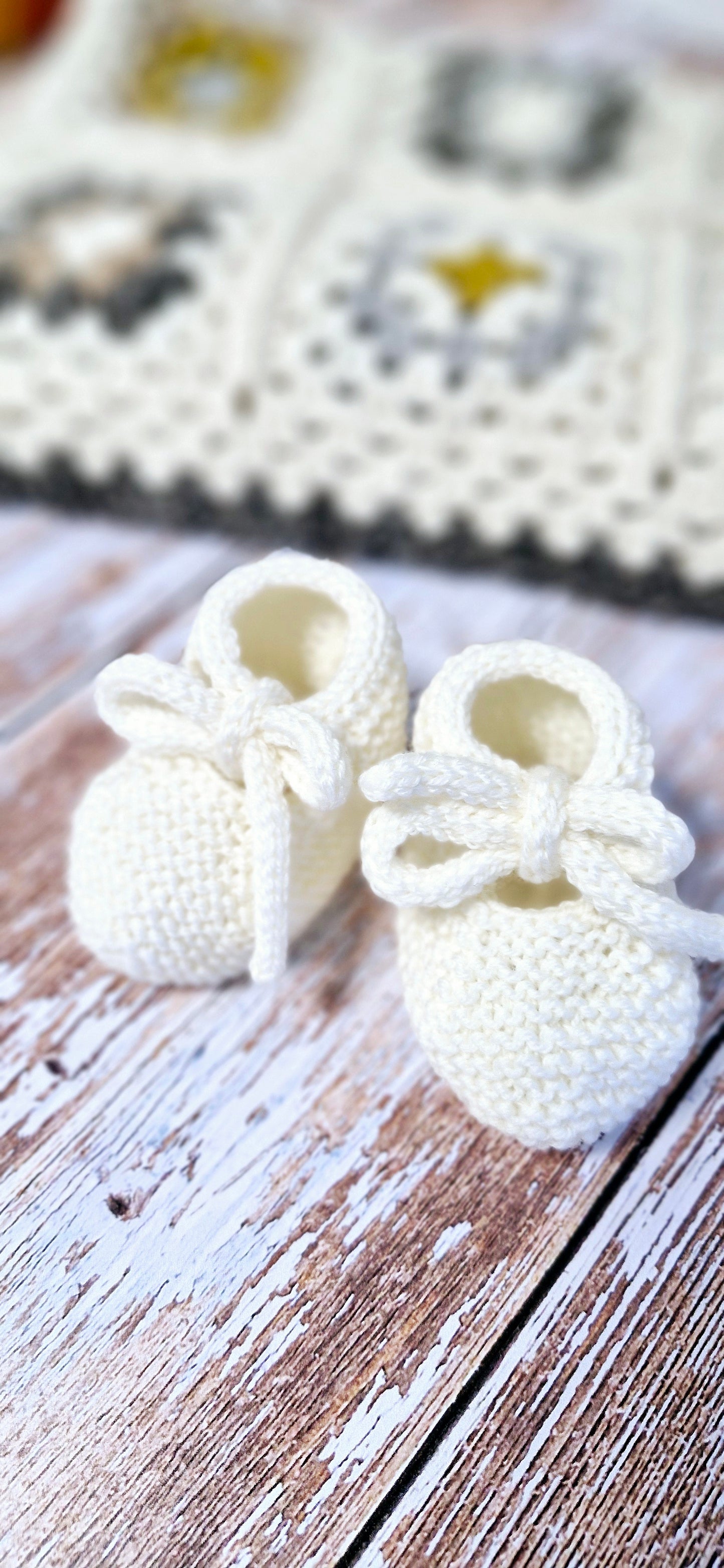 Patron Tricot Chaussons Bébé - Baby Booties knitting pattern (0-6M)| PDF FR & EN | Maison Josefine #18 (PDF)