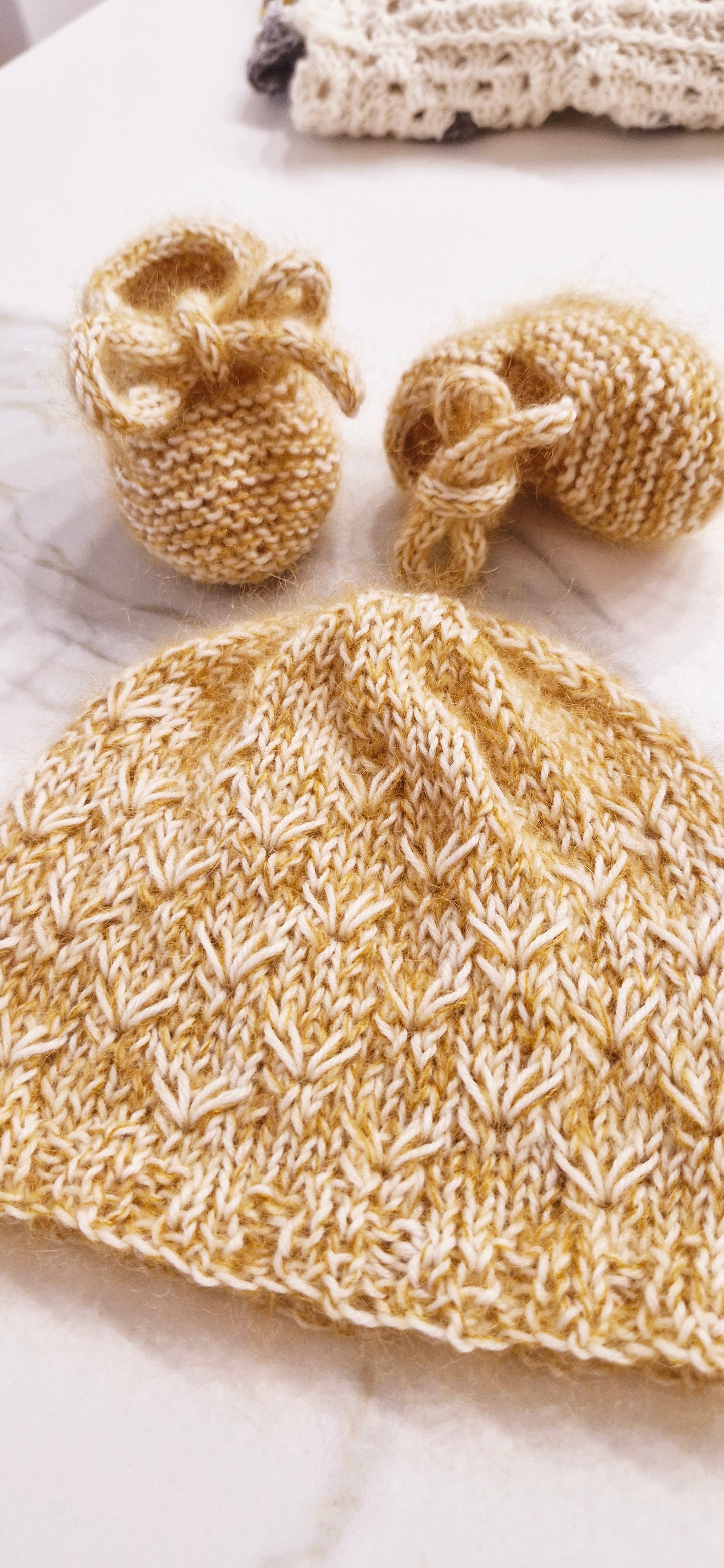 Patron Tricot Chaussons Bébé - Baby Booties knitting pattern (0-6M)| PDF FR & EN | Maison Josefine #18 (PDF)