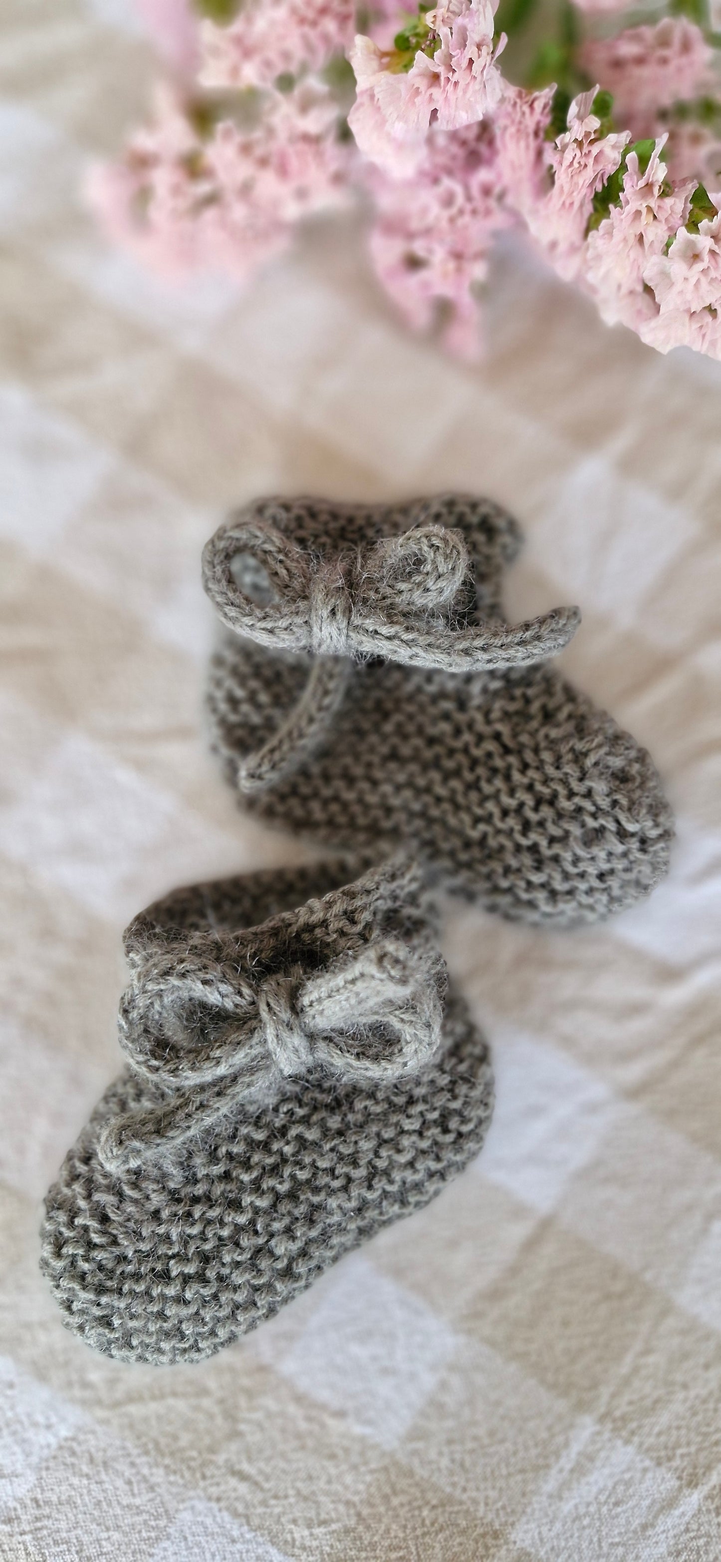 Patron Tricot Chaussons Bébé - Baby Booties Knitting Pattern (0–3M / 3-6M) | PDF FR & EN| Two Versions | Maison Josefine #23