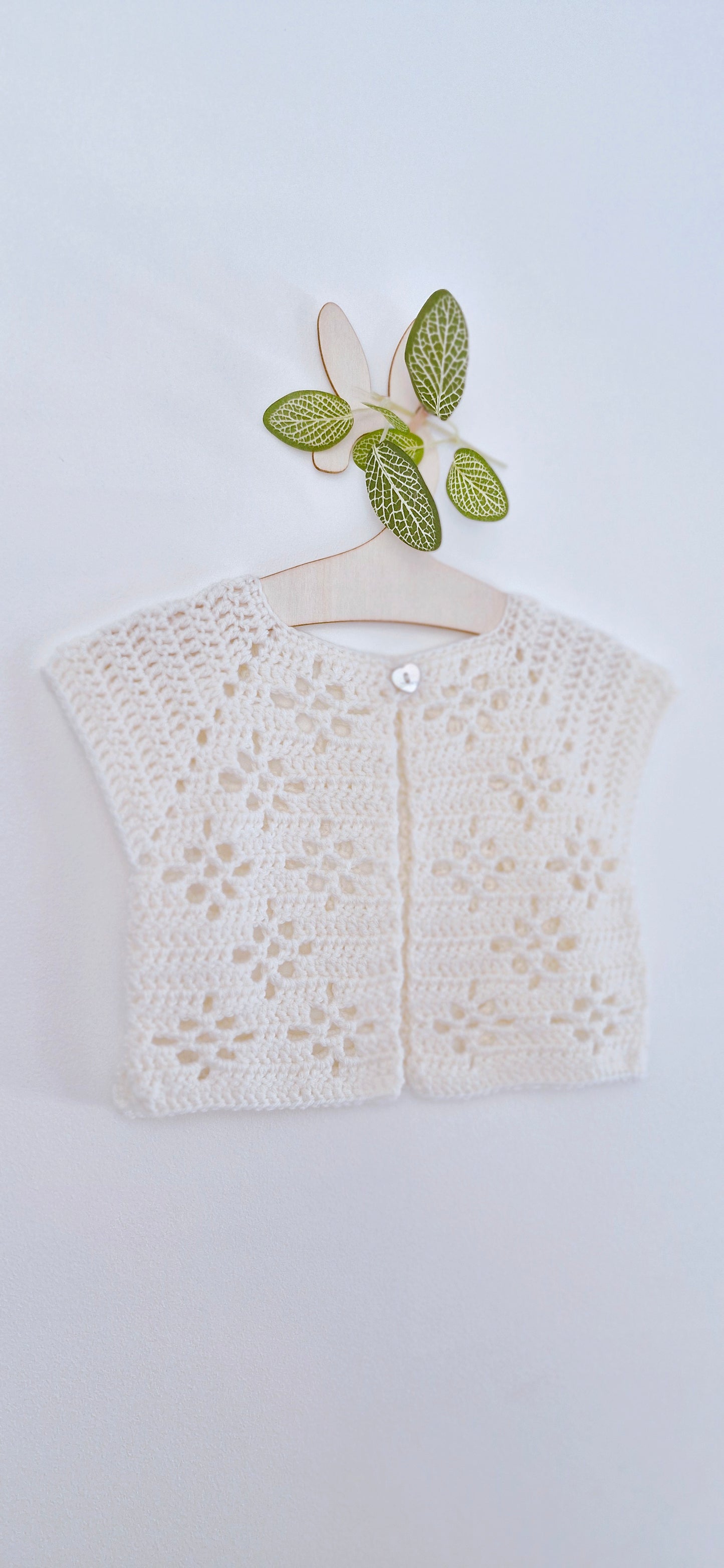 Patron Crochet Pull bébé - Baby sweater Crochet Pattern - Patron de Ganchillo par chaleco bebé [6M-8A] | FR, EN & SP | Maison Josefine #27
